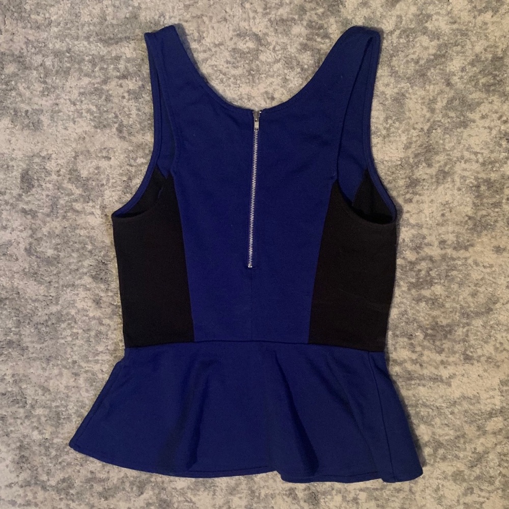 Express Top - Picture 2 of 3